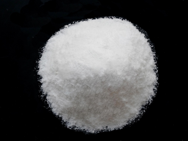 1H-1,2,4-三氮唑（白色結(jié)晶狀）